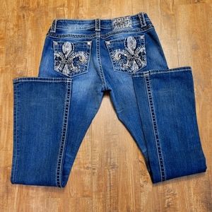 Miss Me Women's Fleur de Lis jeans Sz 29 Inseam 32"